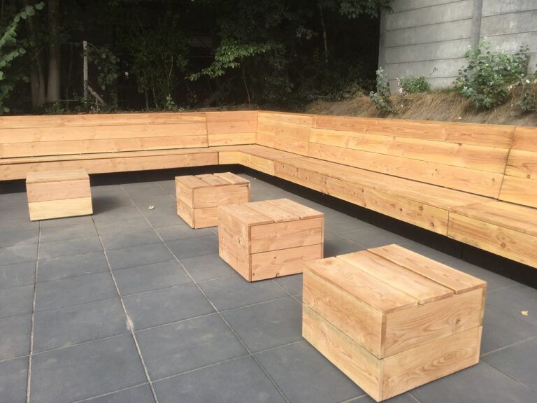 Realisatie terras padelbaan